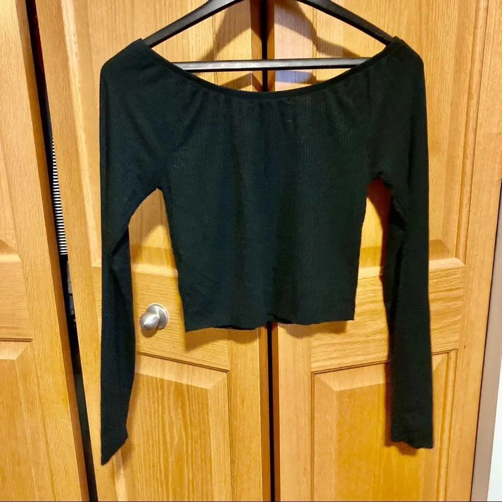 Criss Cross Sexy Black Ribbed Crop Top Sweater by ALMOST FAMOUS Womens Medium